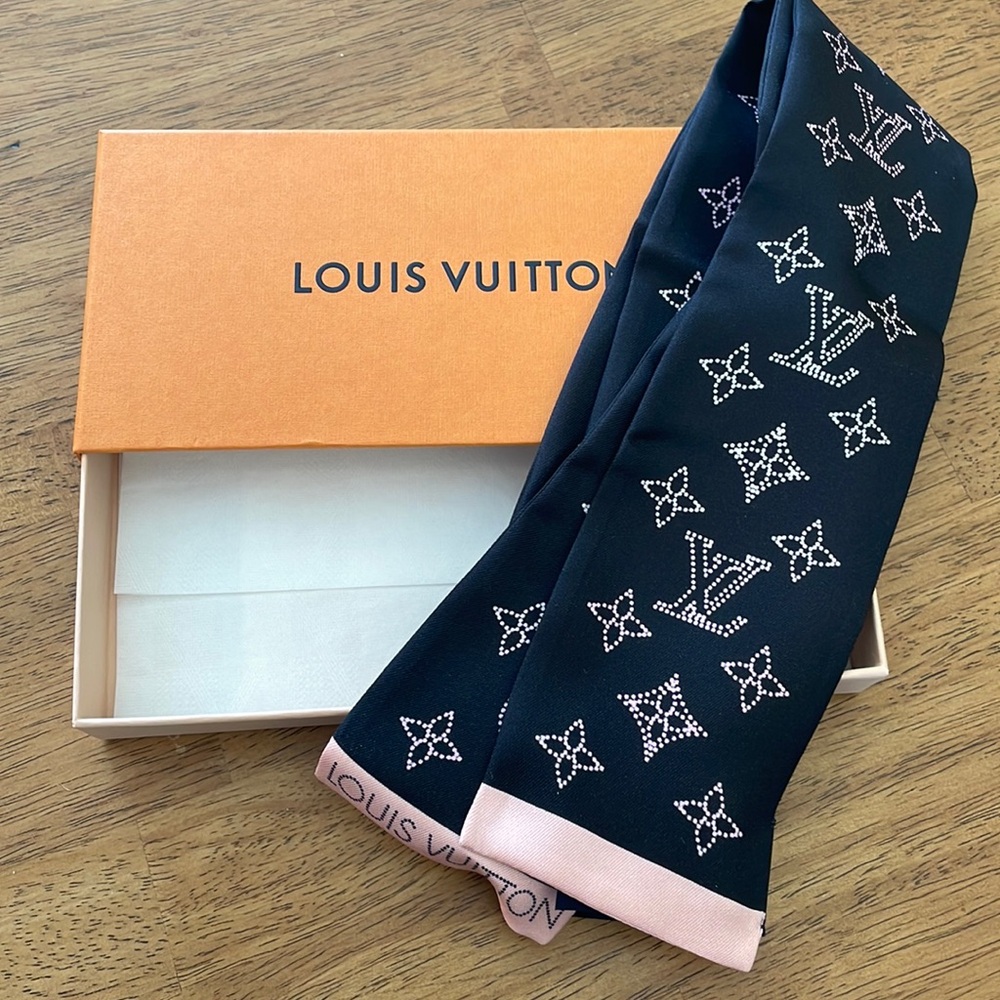 Brand new LV Mahina Flight Mode Classic Bandeau